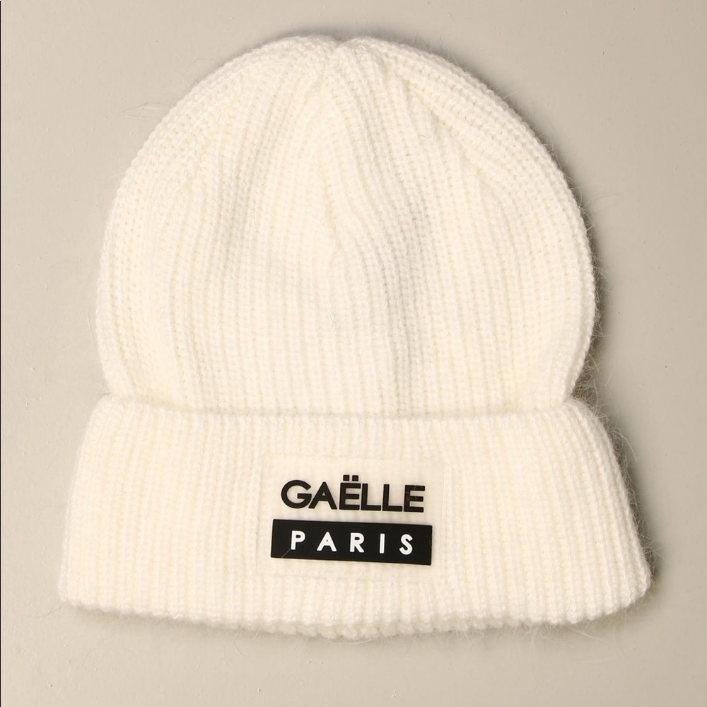 Gaëlle Paris Beanie